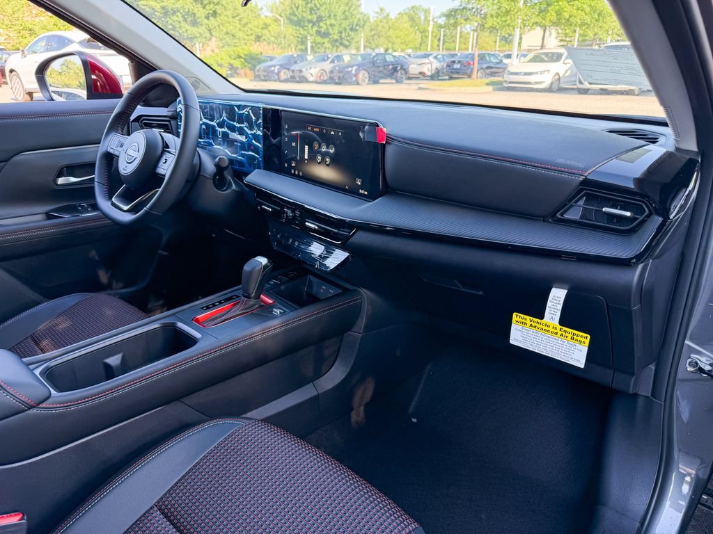 New 2026 Nissan Kicks SR w/ Cold Weather Package AWD/4WD image 8