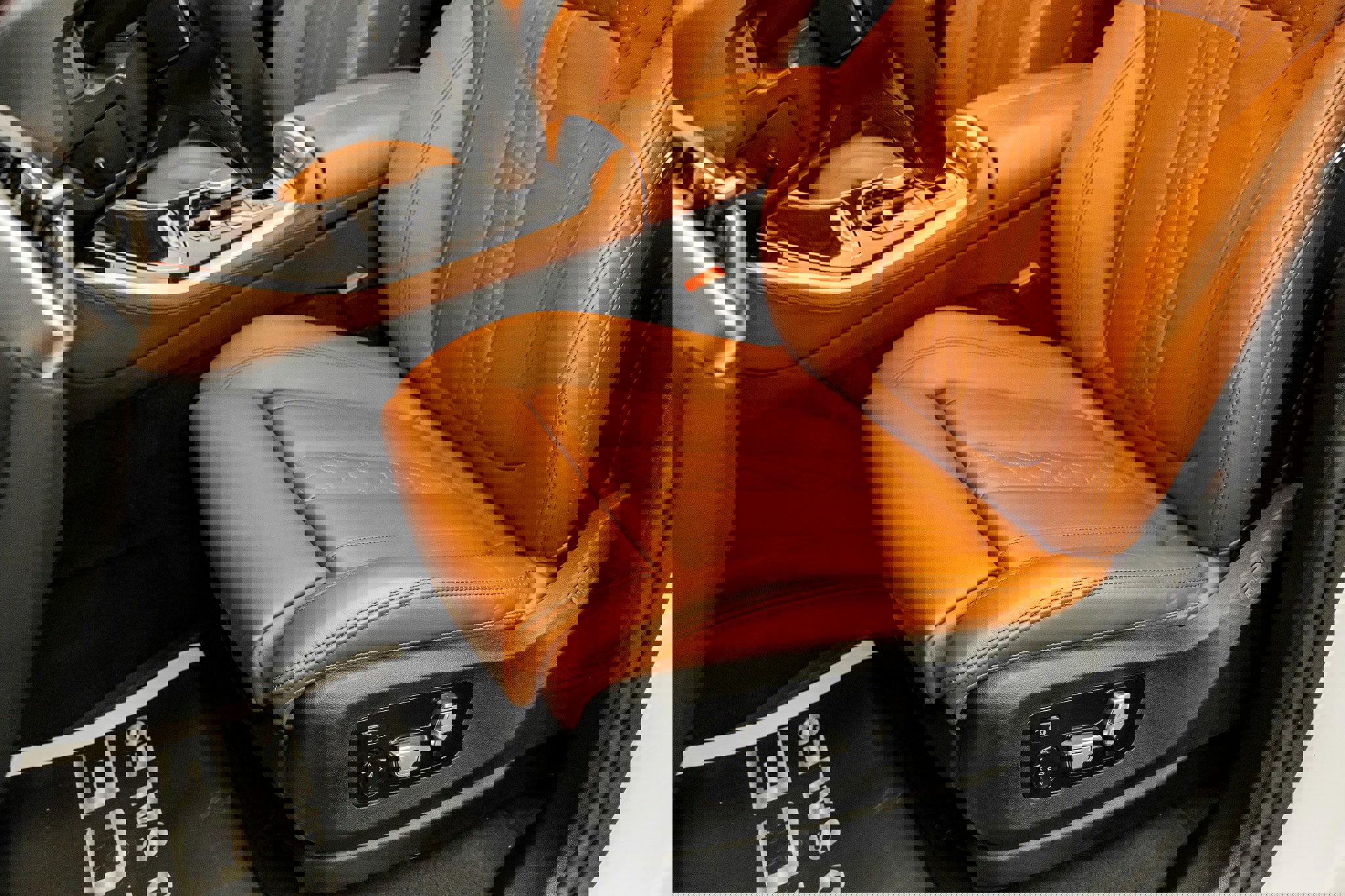 Used 2024 BMW X5 sDrive40i w/ M Sport Package image 29