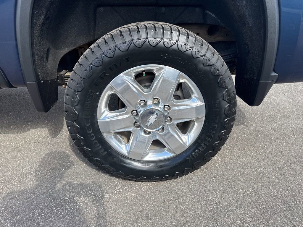 Used 2020 Chevrolet Silverado 2500 LTZ w/ LTZ Plus Package image 36