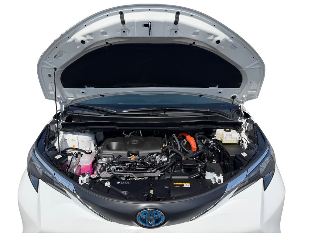 Used 2025 Toyota Sienna LE w/ LE Plus Package image 20