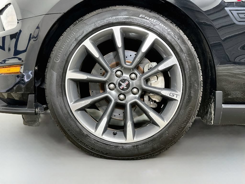 Used 2011 Ford Mustang GT Premium w/ Electronics Pkg RWD image 35