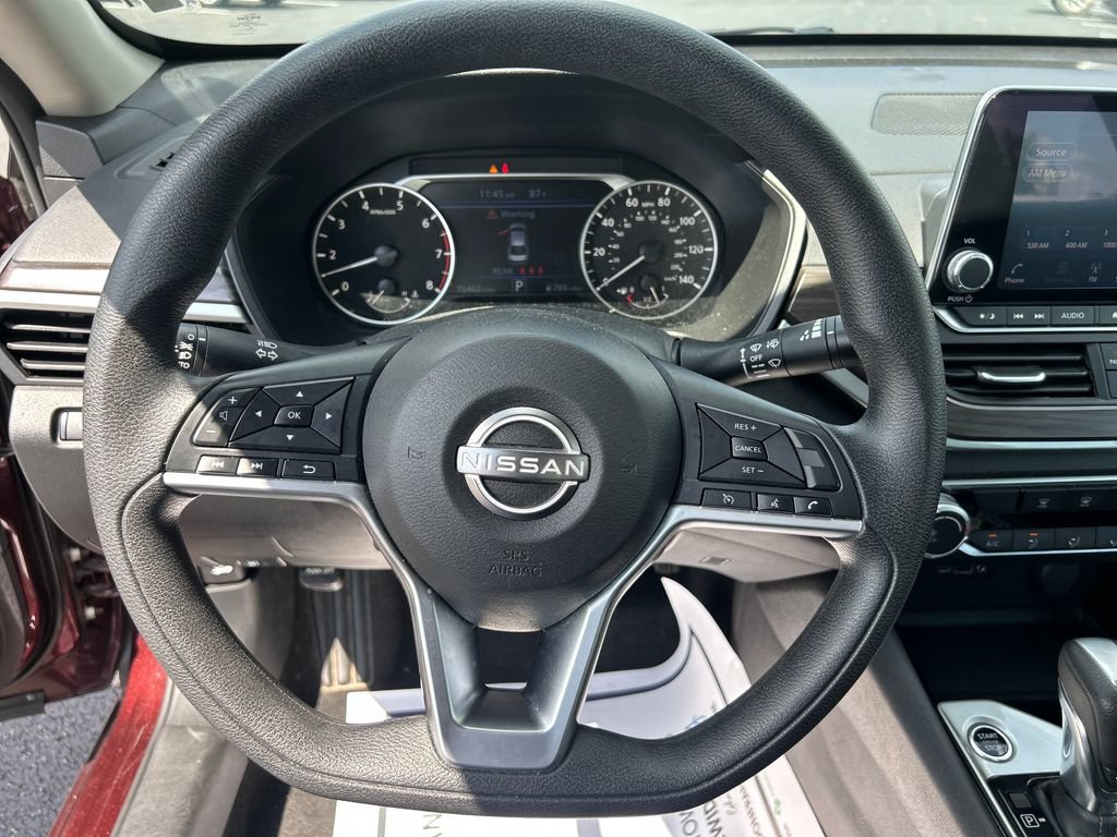 Used 2024 Nissan Altima 2.5 SV FWD image 17