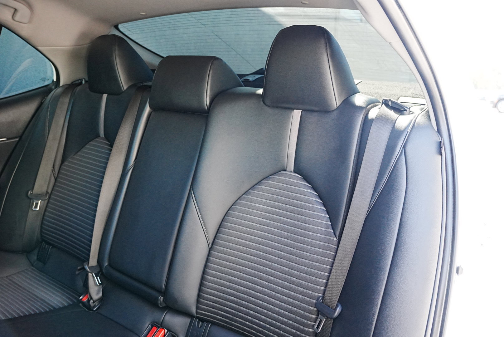 Used 2024 Toyota Camry SE image 14
