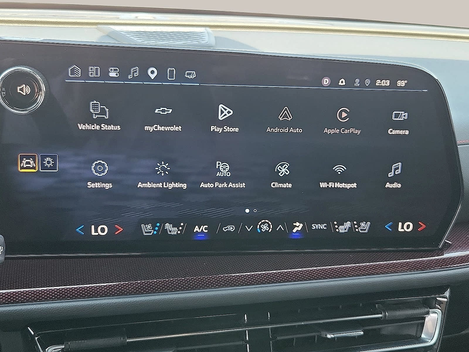 Used 2025 Chevrolet Traverse RS w/ LPO, Floor Liner Package FWD image 16
