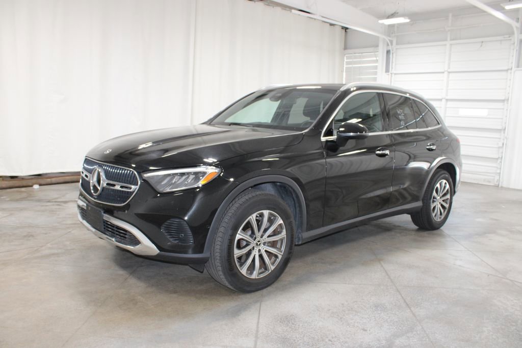Used 2024 Mercedes-Benz GLC 300 4MATIC image 7