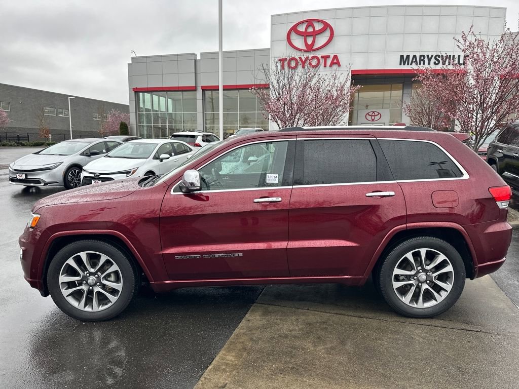 Used 2017 Jeep Grand Cherokee Overland w/ Jeep Active Safety Group image 2