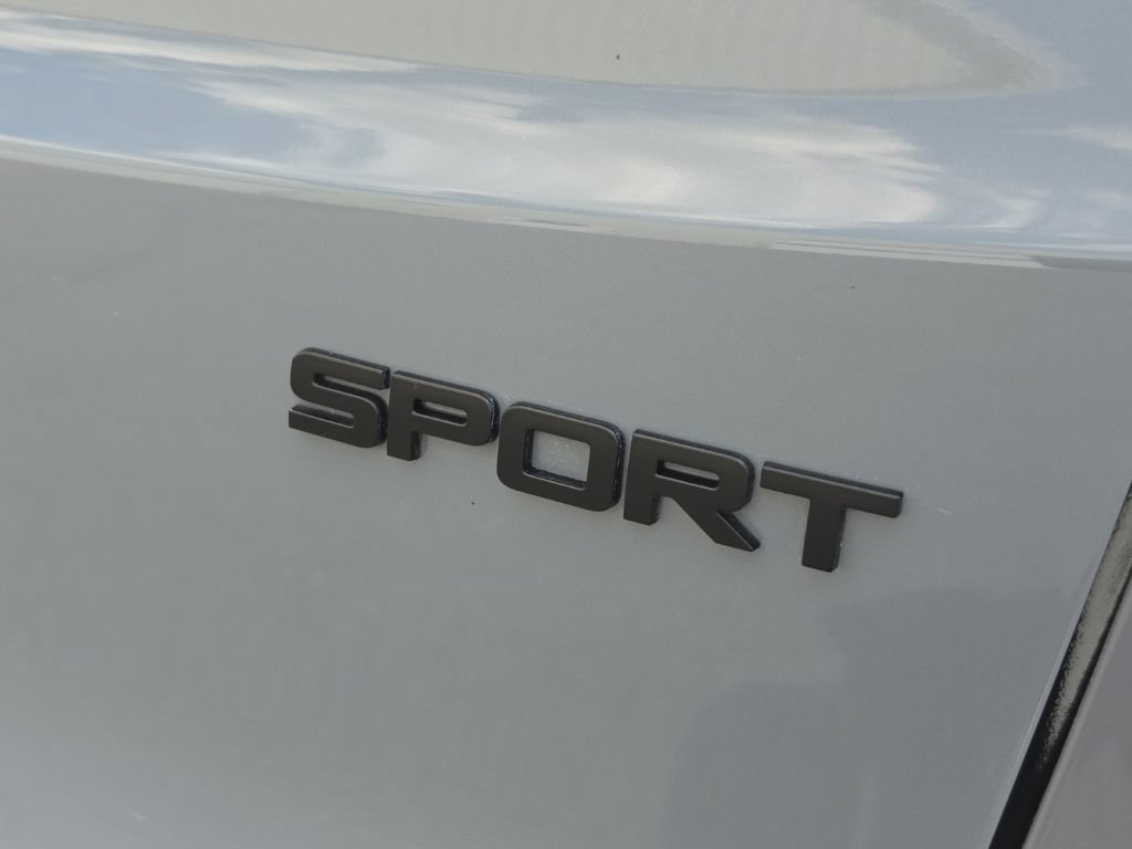 Used 2025 Honda CR-V Sport image 8