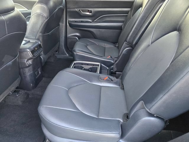 Certified 2025 Toyota Grand Highlander AWD image 15