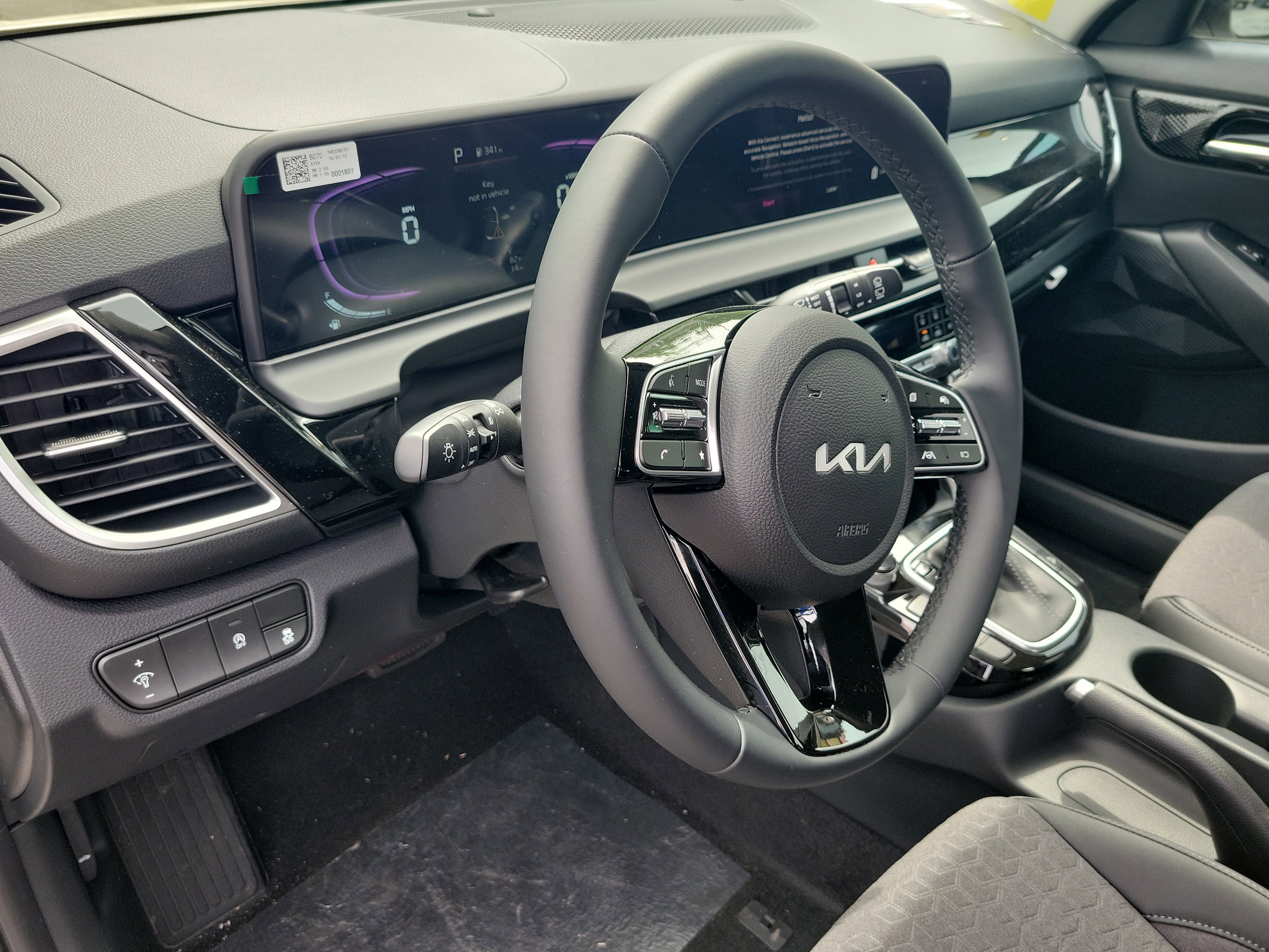 New 2026 Kia Seltos S FWD image 18