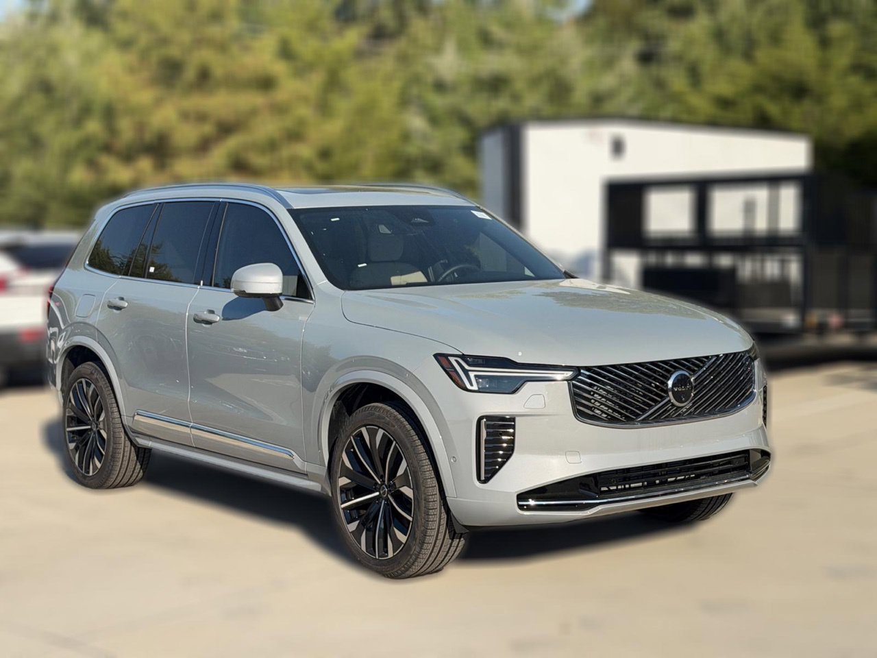 New 2027 Volvo XC90 B6 Plus AWD/4WD image 3