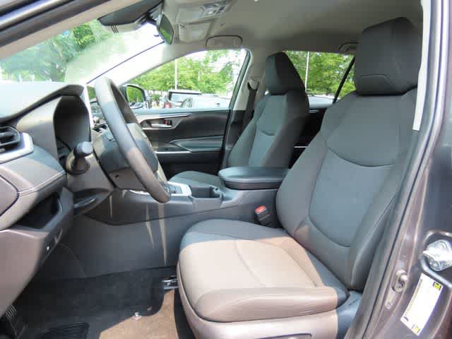 Used 2025 Toyota RAV4 XLE AWD/4WD image 12