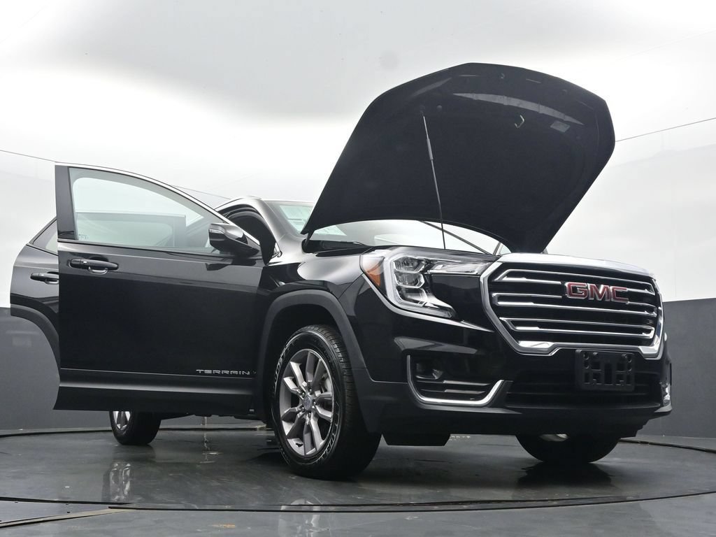 Used 2024 GMC Terrain SLT AWD/4WD image 56