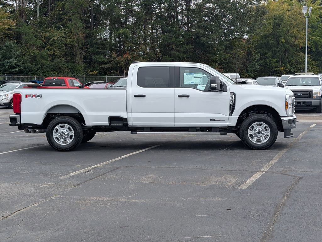 New 2026 Ford F350 XLT w/ FX4 Off-Road Package image 3