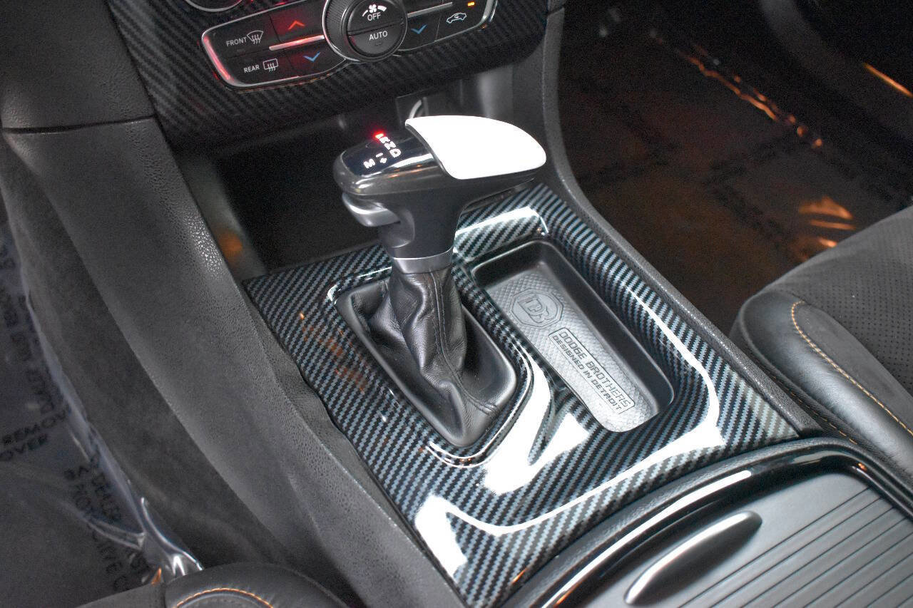 Used 2018 Dodge Charger R/T image 34