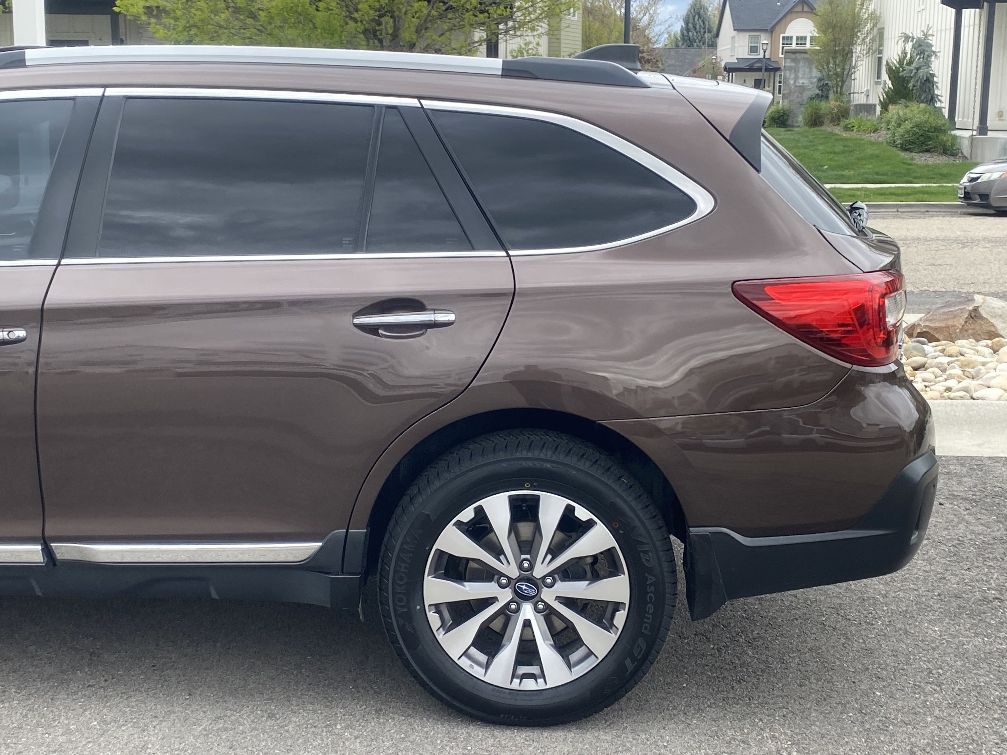 Used 2019 Subaru Outback 3.6R Touring AWD/4WD image 4