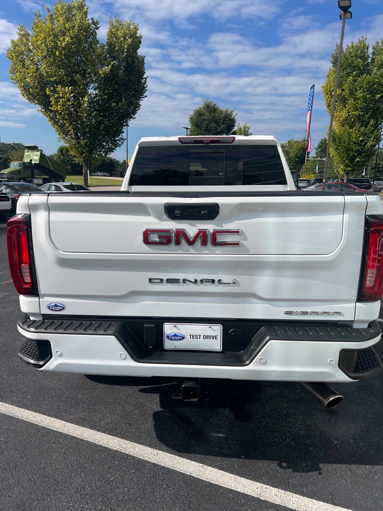 Used 2022 GMC Sierra 2500 Denali AWD/4WD image 9