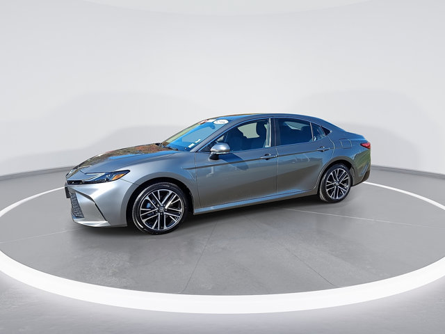 Used 2026 Toyota Camry XLE AWD/4WD image 4