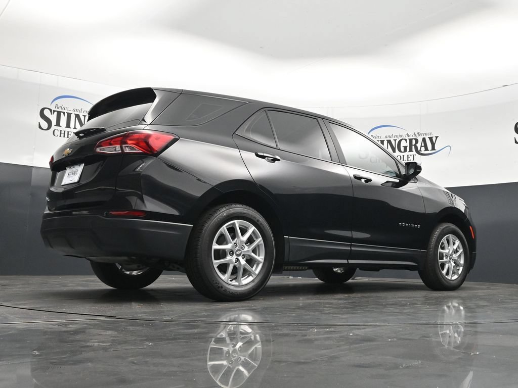 Used 2023 Chevrolet Equinox LS FWD image 35
