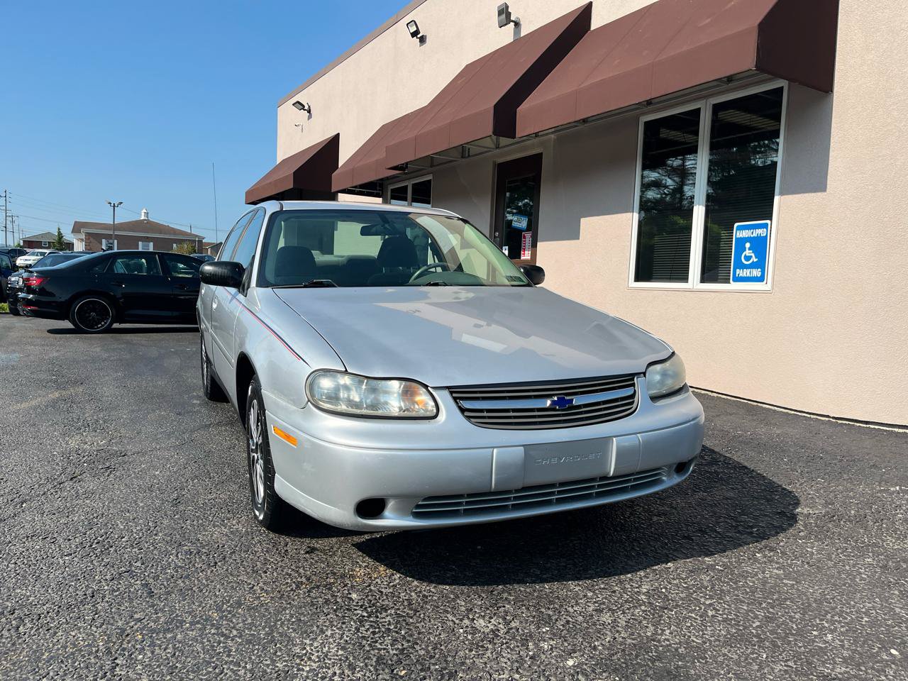 Used 2005 Chevrolet Malibu Classic FWD image 2