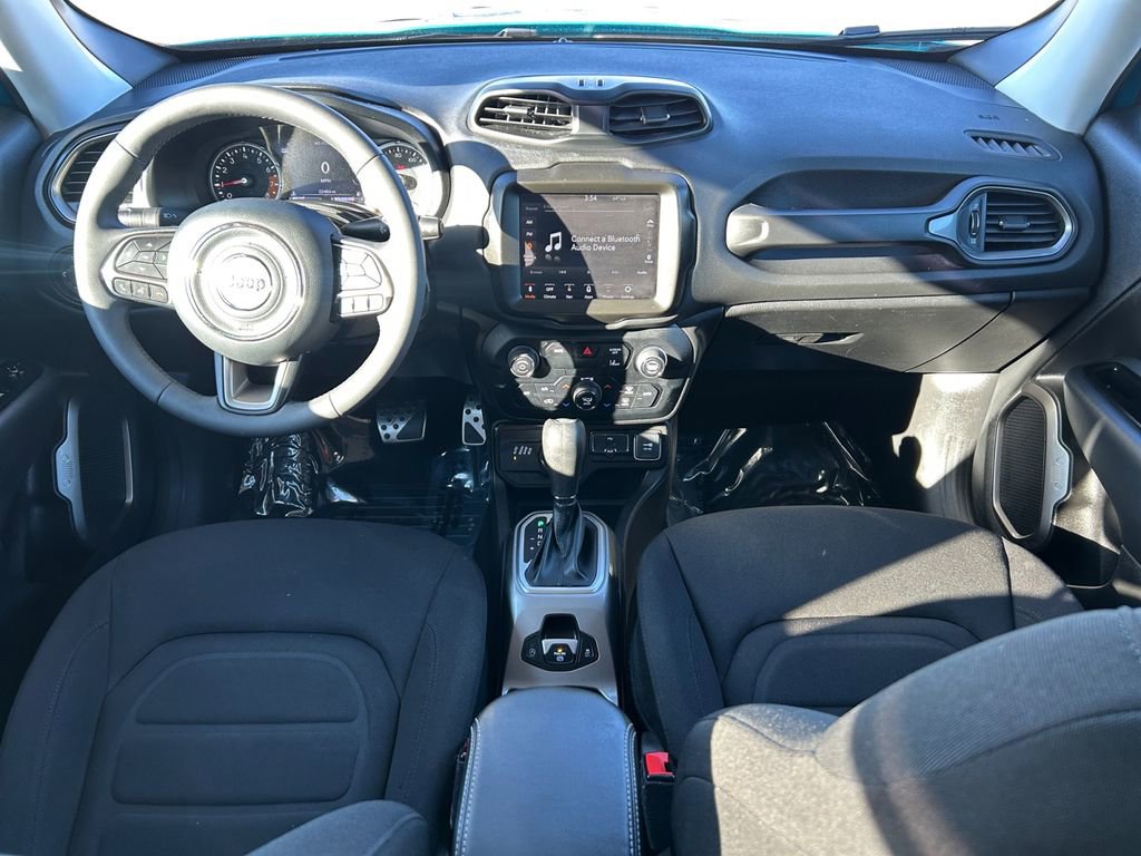 Used 2022 Jeep Renegade Latitude image 11