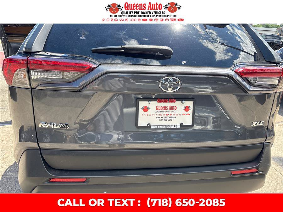 Used 2019 Toyota RAV4 XLE FWD image 28