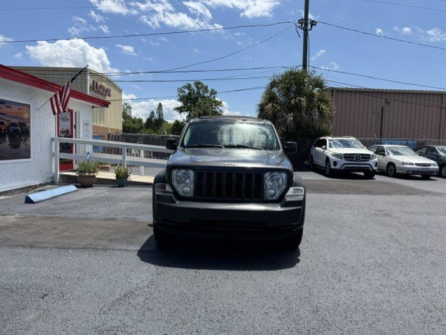 Used 2010 Jeep Liberty Sport w/ Trailer Tow Class III Group AWD/4WD image 2