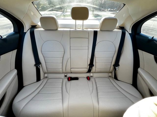 Used 2018 Mercedes-Benz C 300 4MATIC Sedan image 27