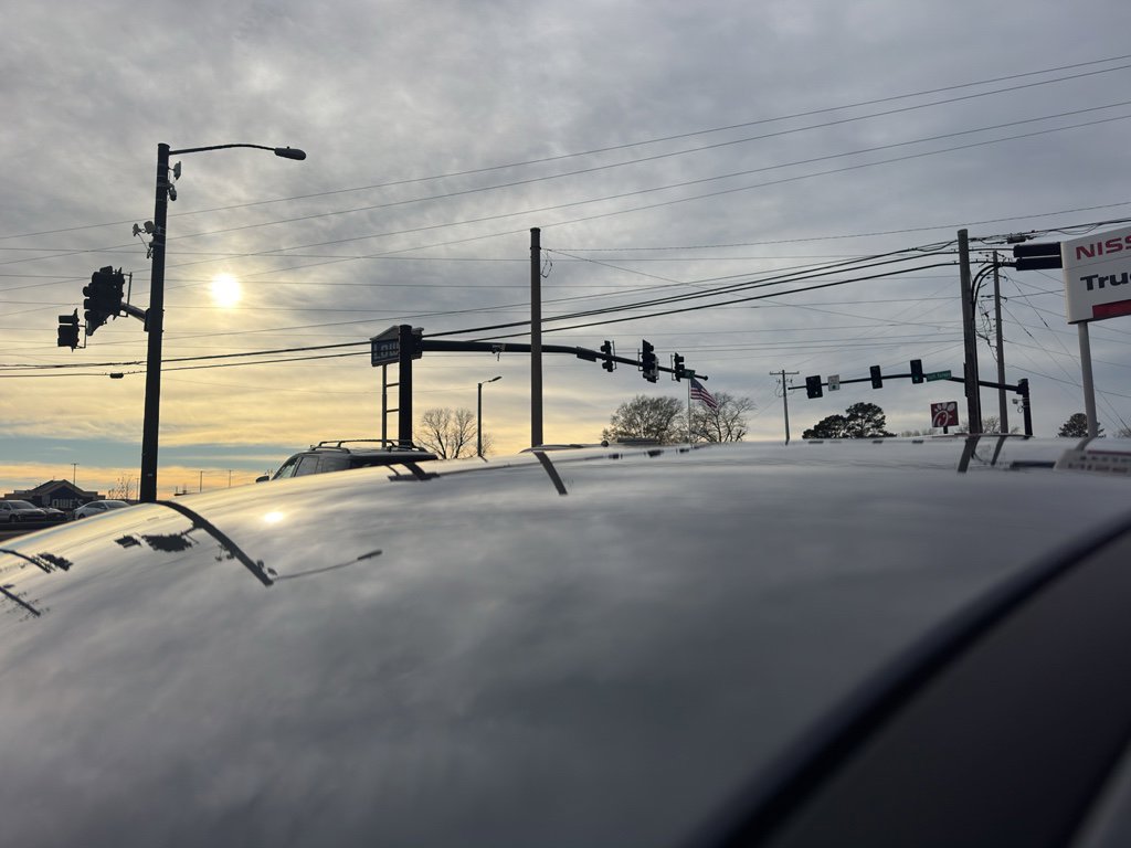 Used 2025 Nissan Kicks SV w/ Illumination Package image 9