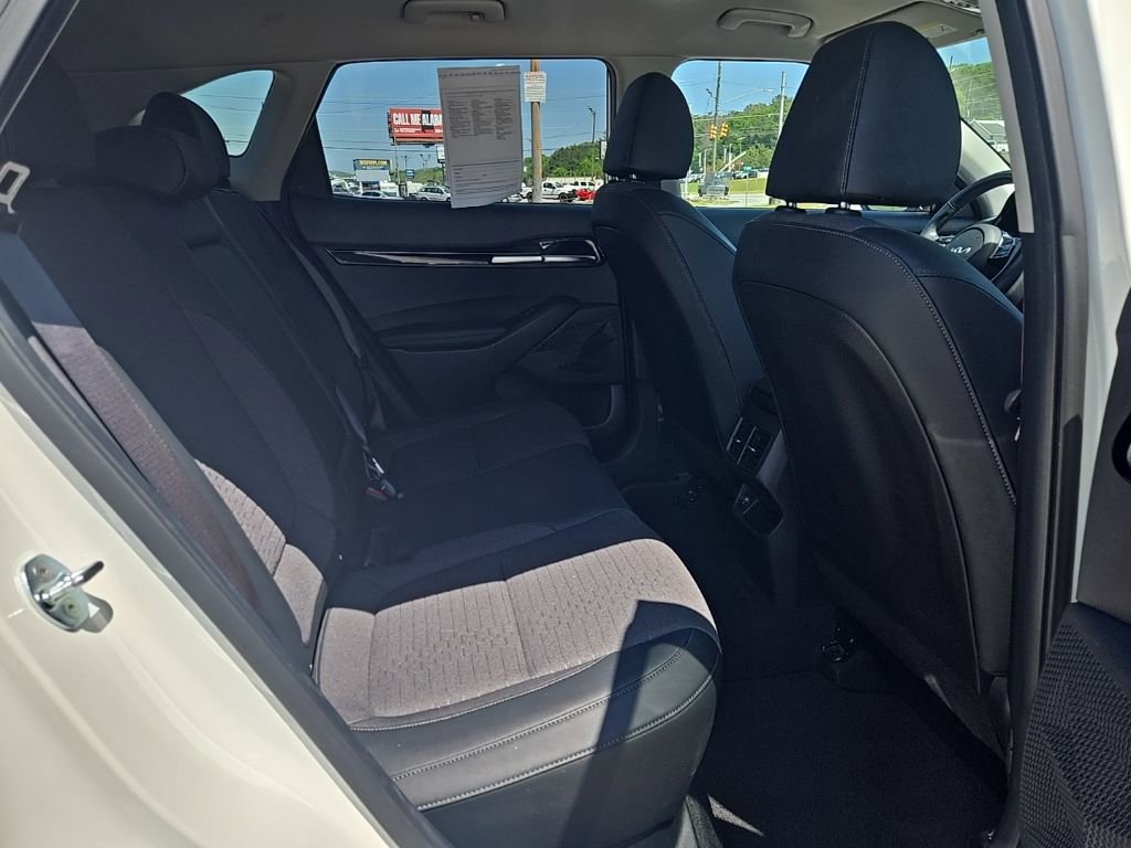 Used 2022 Kia Seltos S image 19