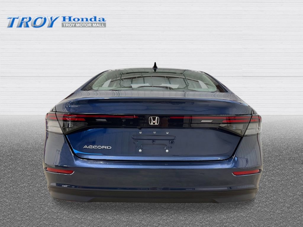 New 2025 Honda Accord SE image 4