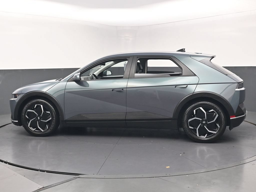 Used 2022 Hyundai Ioniq 5 SEL w/ Cargo Package RWD image 9