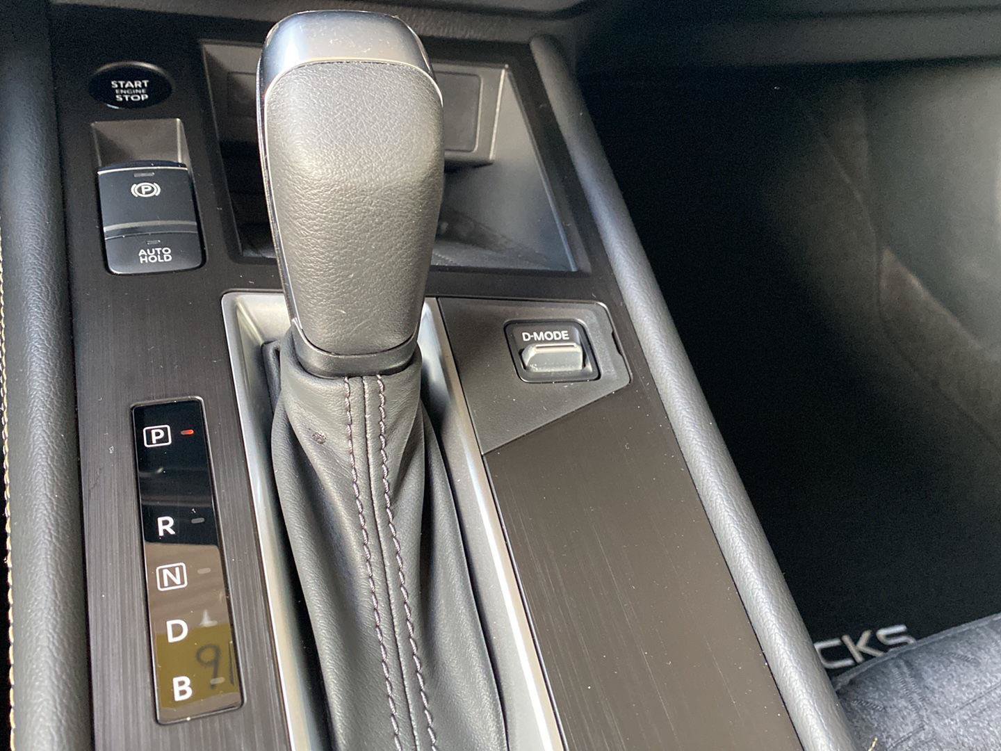 Certified 2025 Nissan Kicks SV AWD/4WD image 27