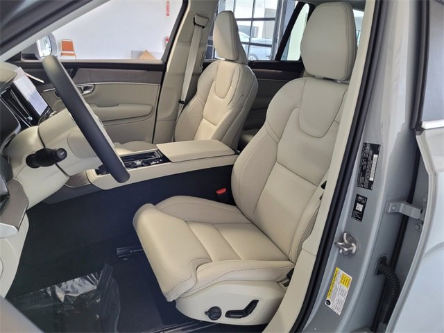 New 2026 Volvo XC90 B6 Ultra image 4