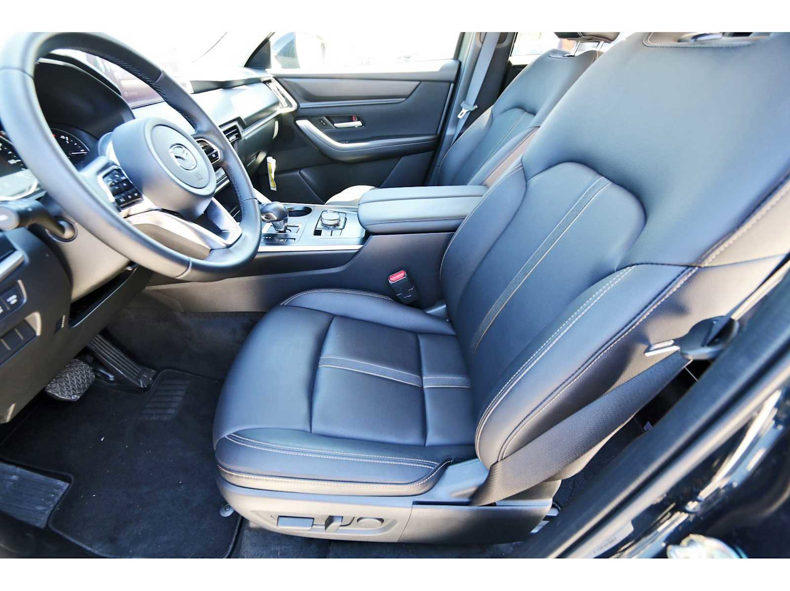 Certified 2025 MAZDA CX-90 3.3 Turbo w/ Select Package image 11