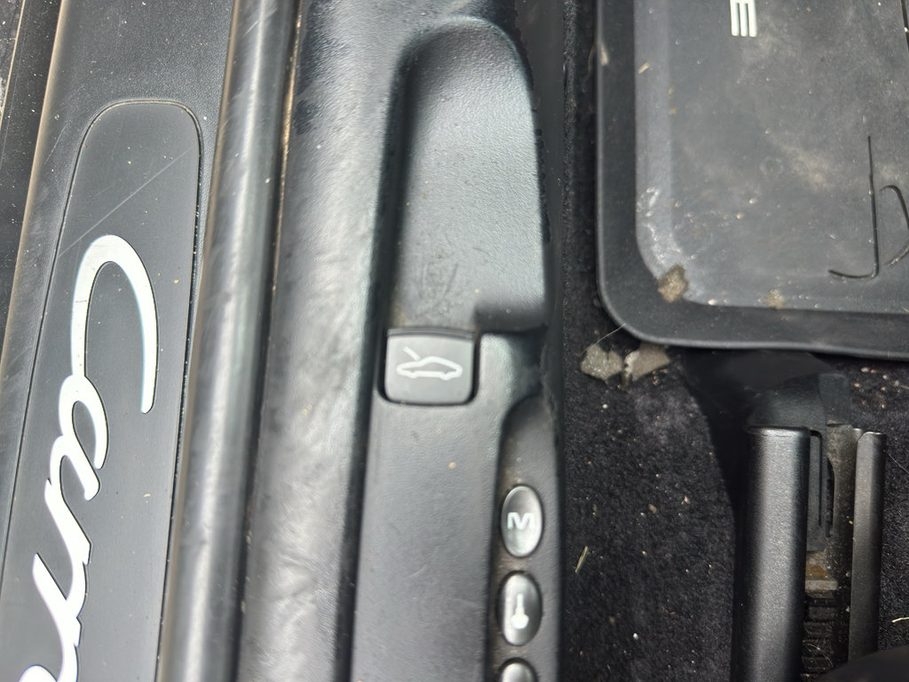 Used 2002 Porsche 911 Carrera RWD image 19
