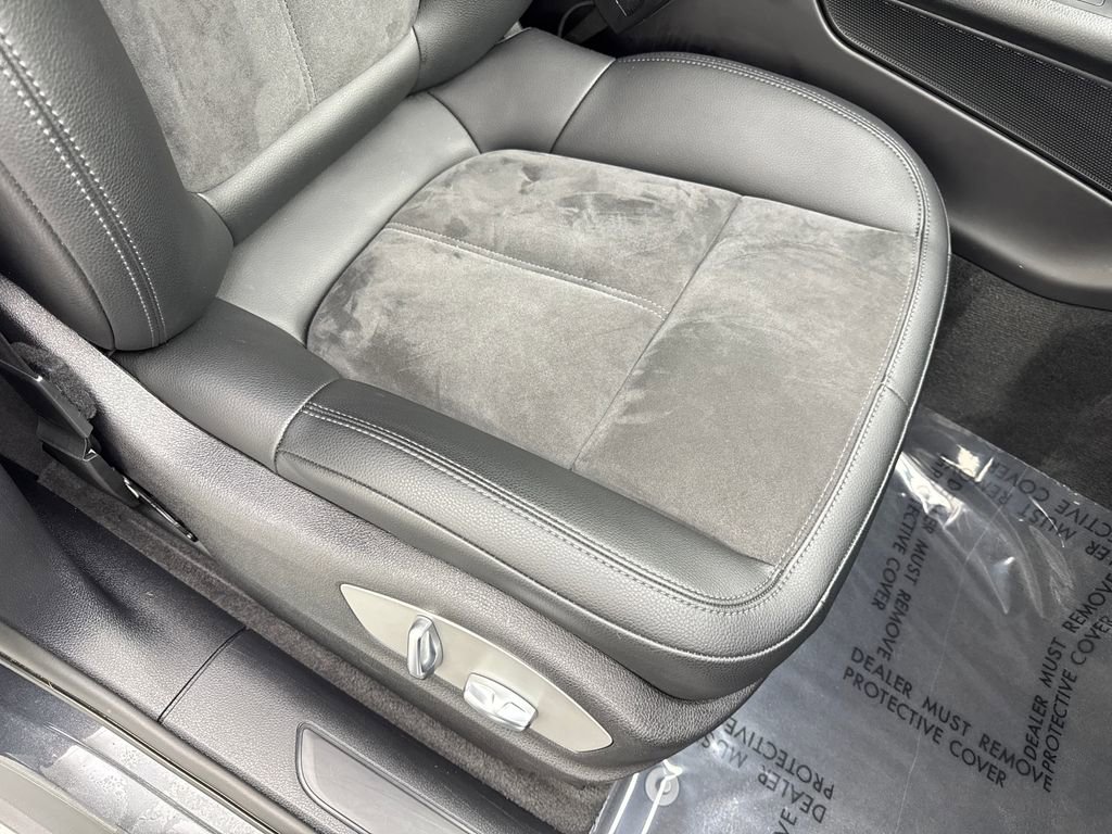 Used 2021 Porsche Macan image 45