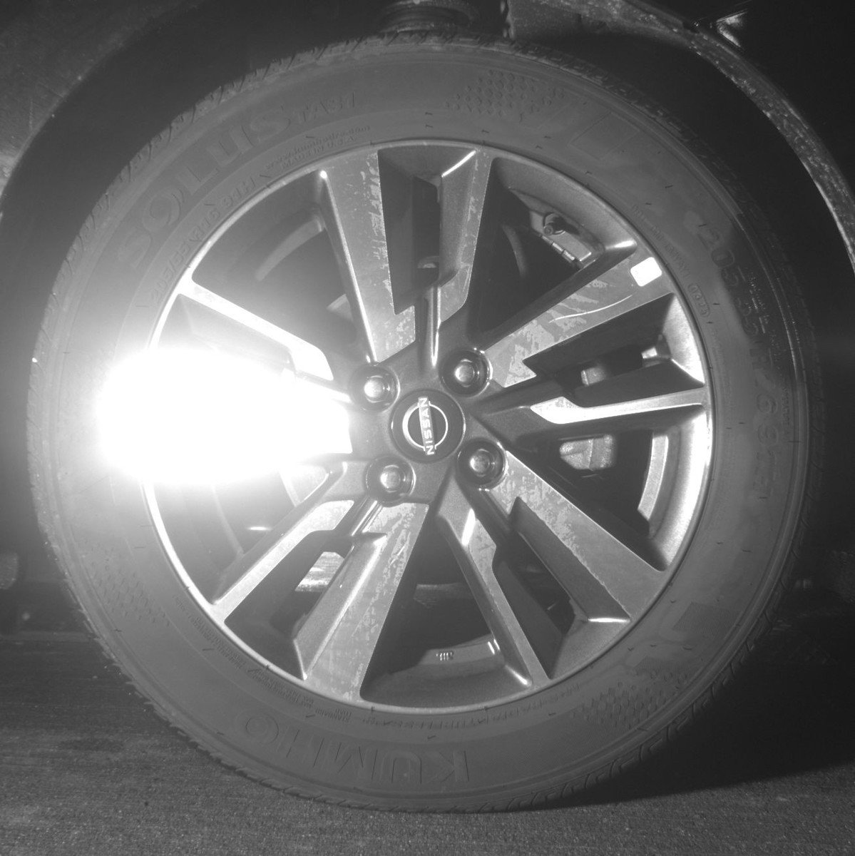 Used 2025 Nissan Versa SV image 13