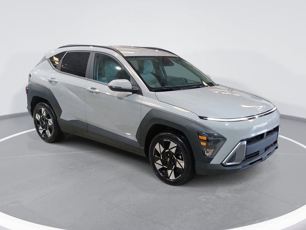 Certified 2025 Hyundai Kona SEL FWD image 3