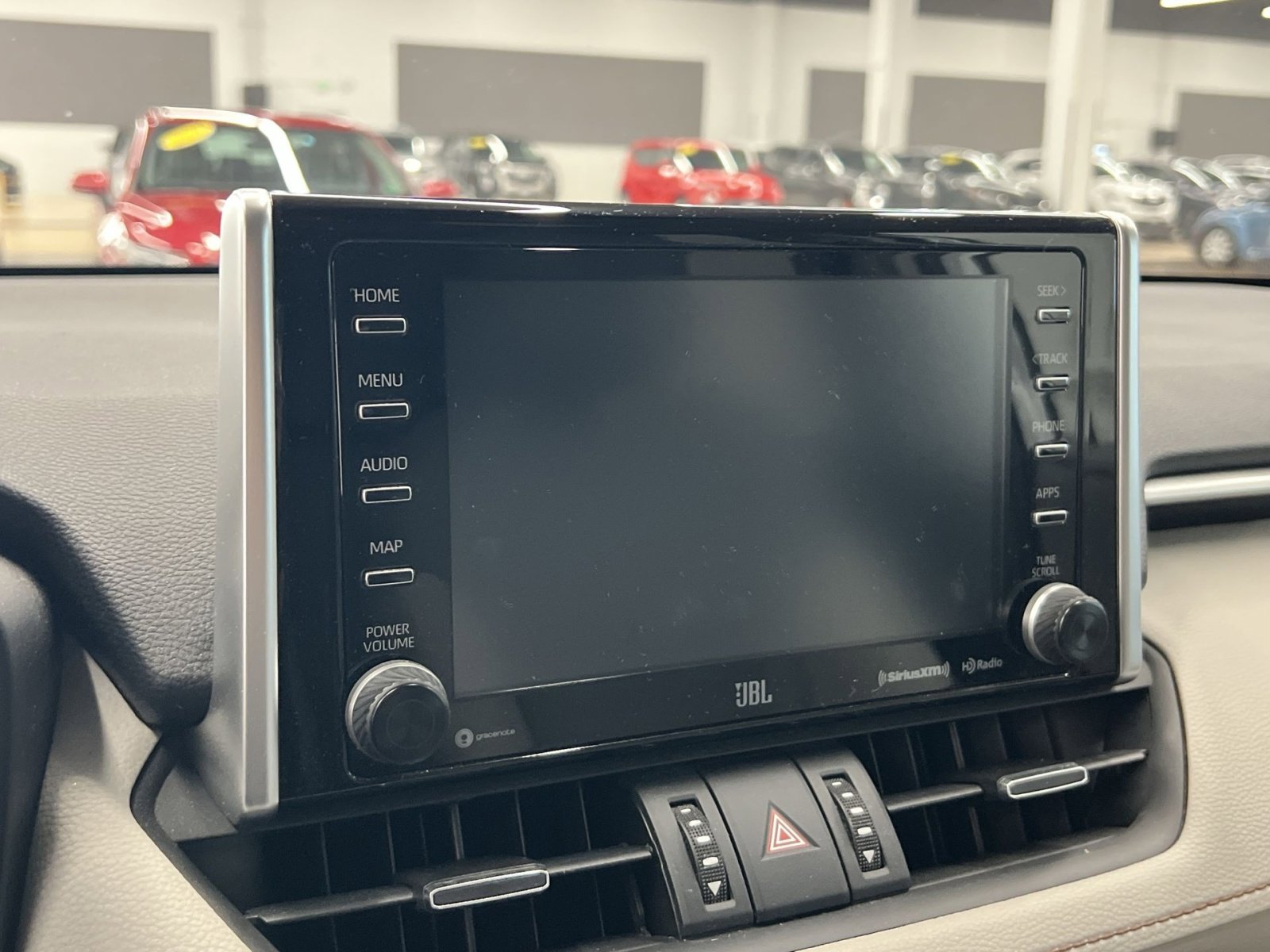 Used 2020 Toyota RAV4 Limited image 17