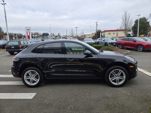 Used 2024 Porsche Macan AWD/4WD image 6