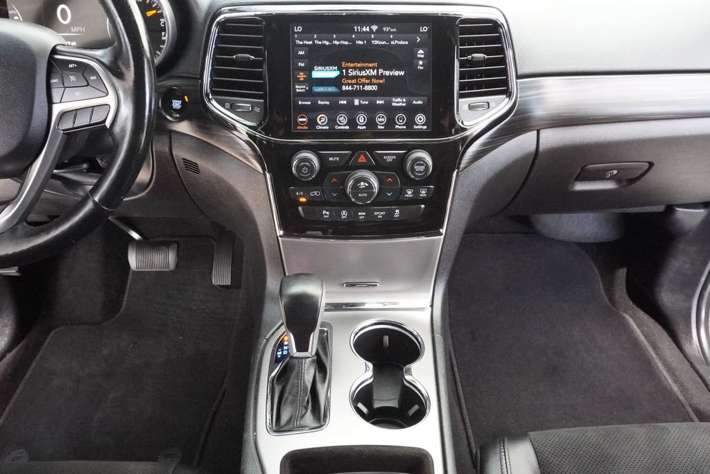 Used 2019 Jeep Grand Cherokee Altitude RWD image 16