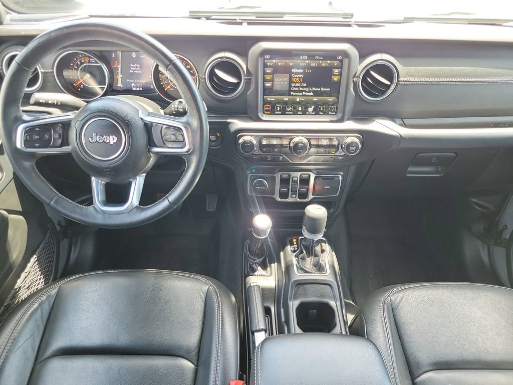 Used 2019 Jeep Wrangler Unlimited Sahara AWD/4WD image 11