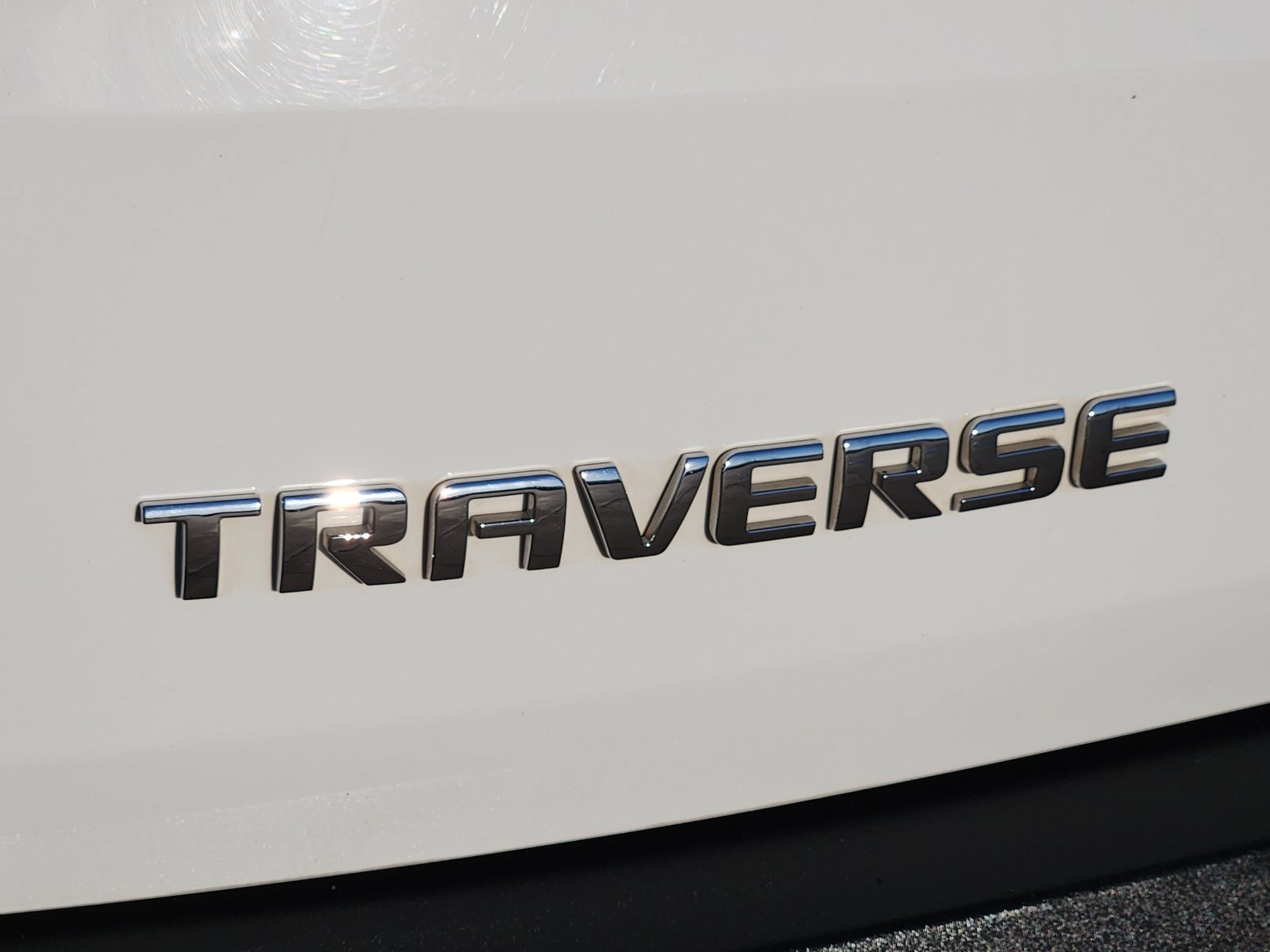 Used 2020 Chevrolet Traverse RS w/ LPO, Floor Liner Package FWD image 12
