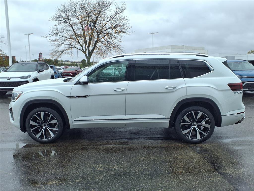New 2026 Volkswagen Atlas SEL Premium R-Line image 3