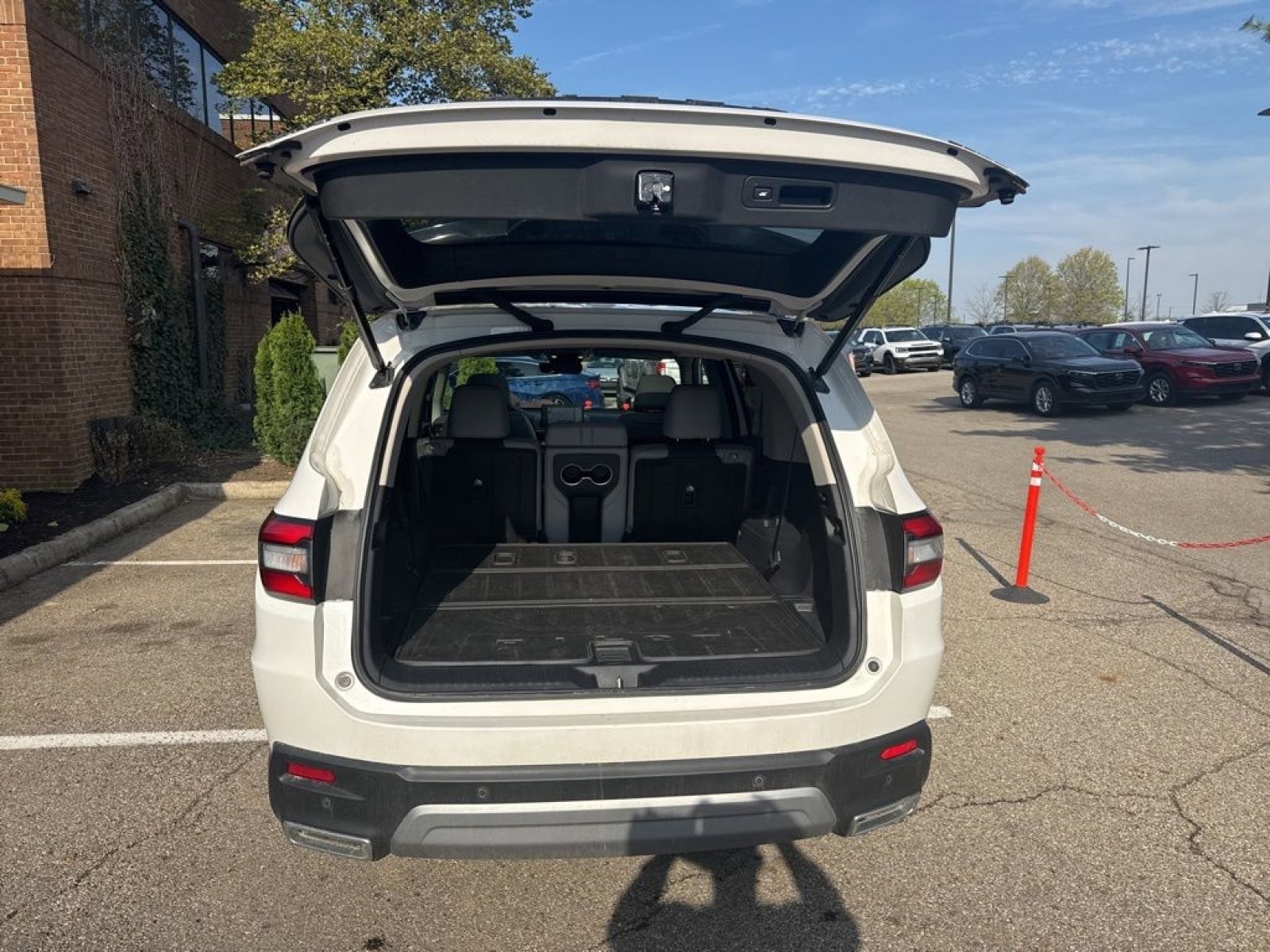 Used 2024 Honda Pilot Elite image 12