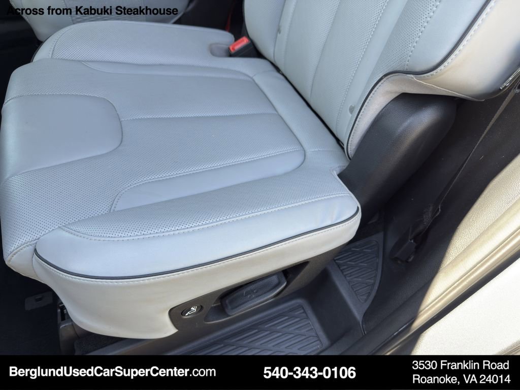 Used 2024 Hyundai Palisade SEL image 35