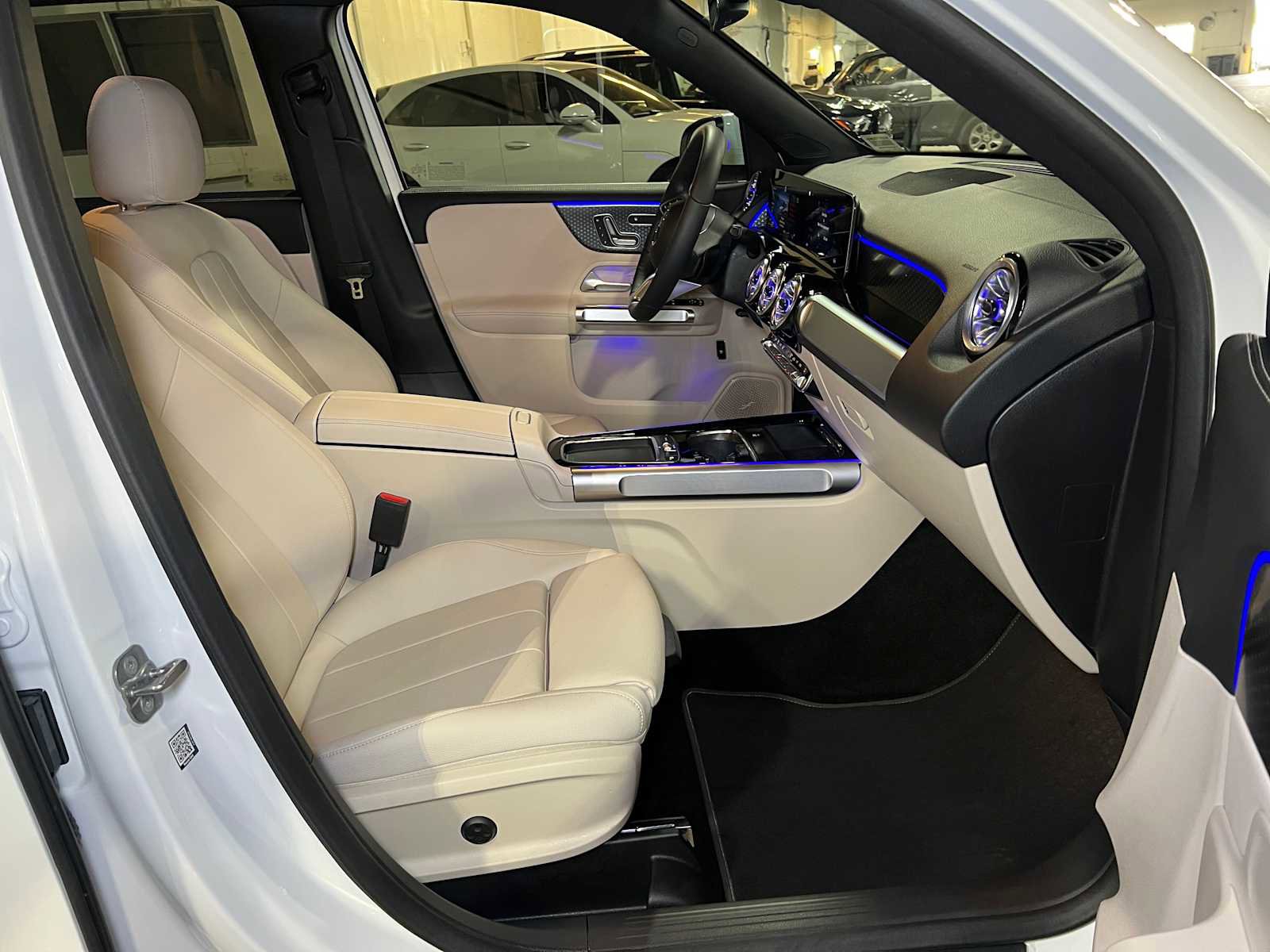 Certified 2025 Mercedes-Benz GLB 250 GLB 250 image 12