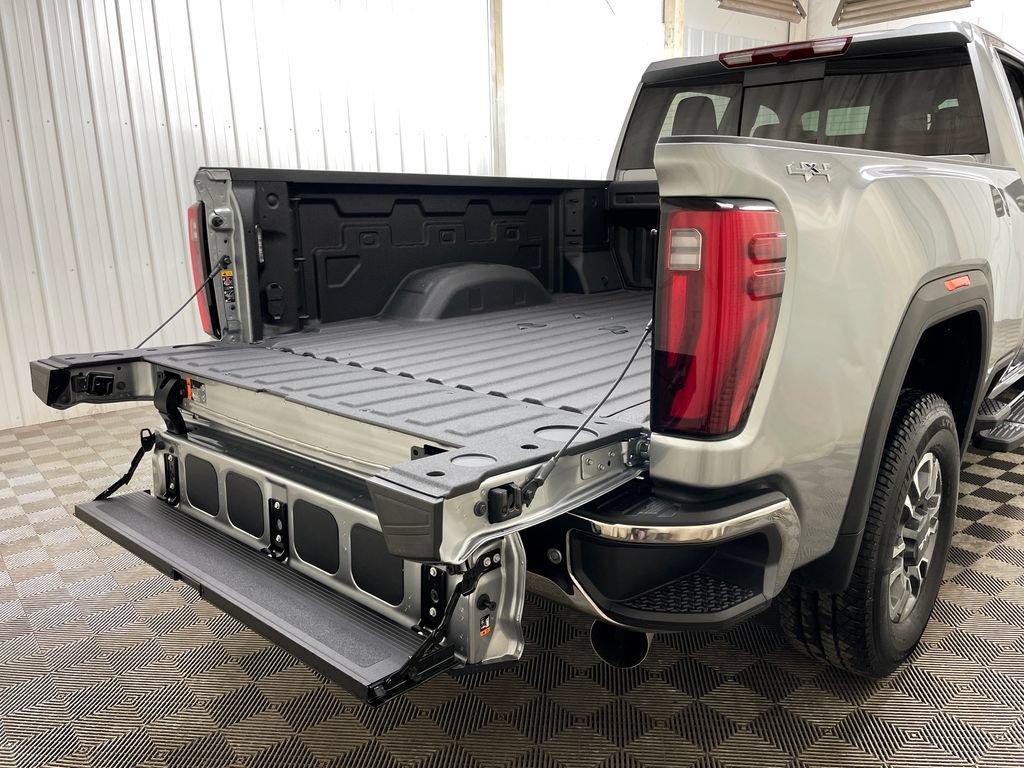 Used 2026 GMC Sierra 2500 SLT w/ SLT Premium Package AWD/4WD image 48