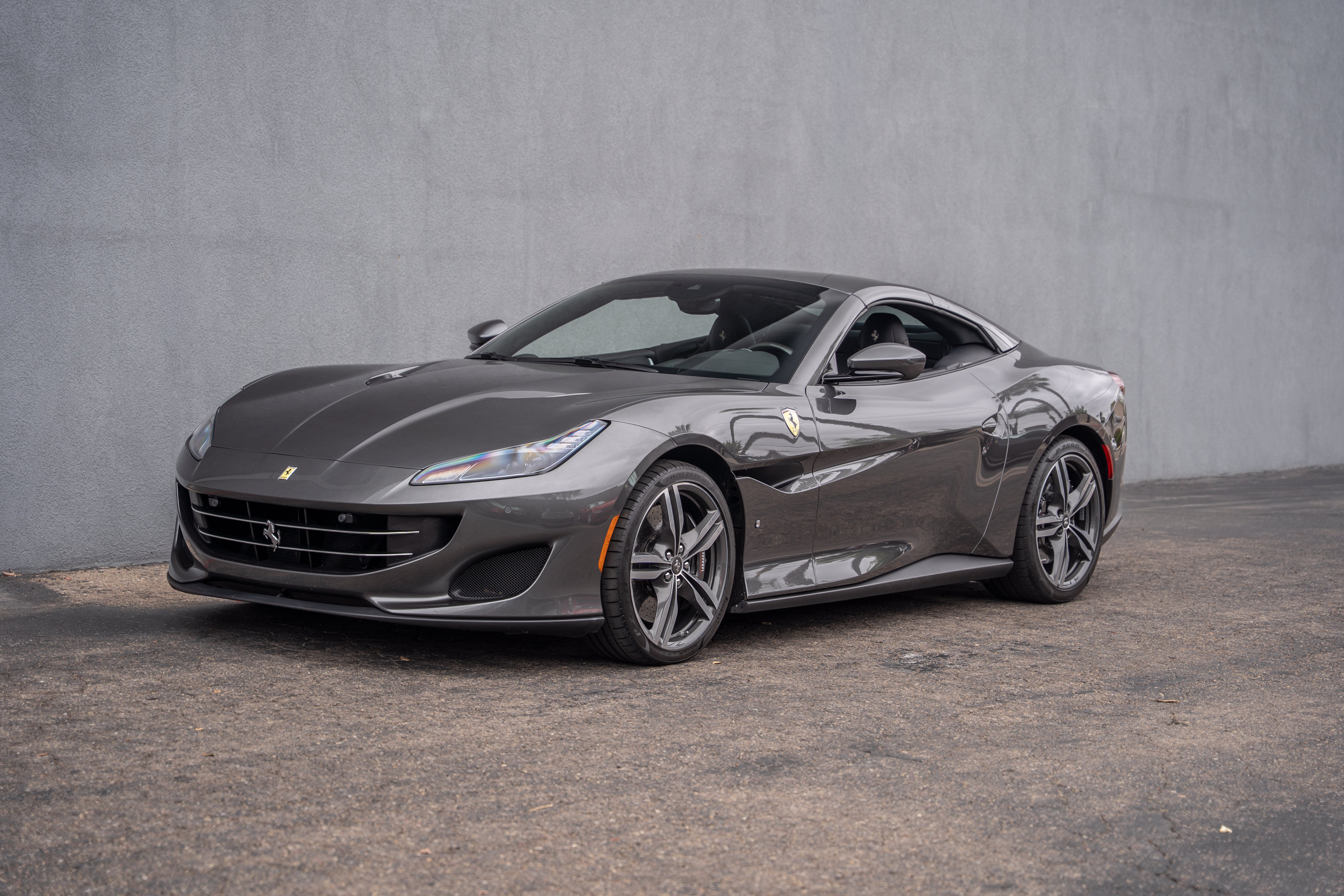 Used 2020 Ferrari Portofino RWD image 10