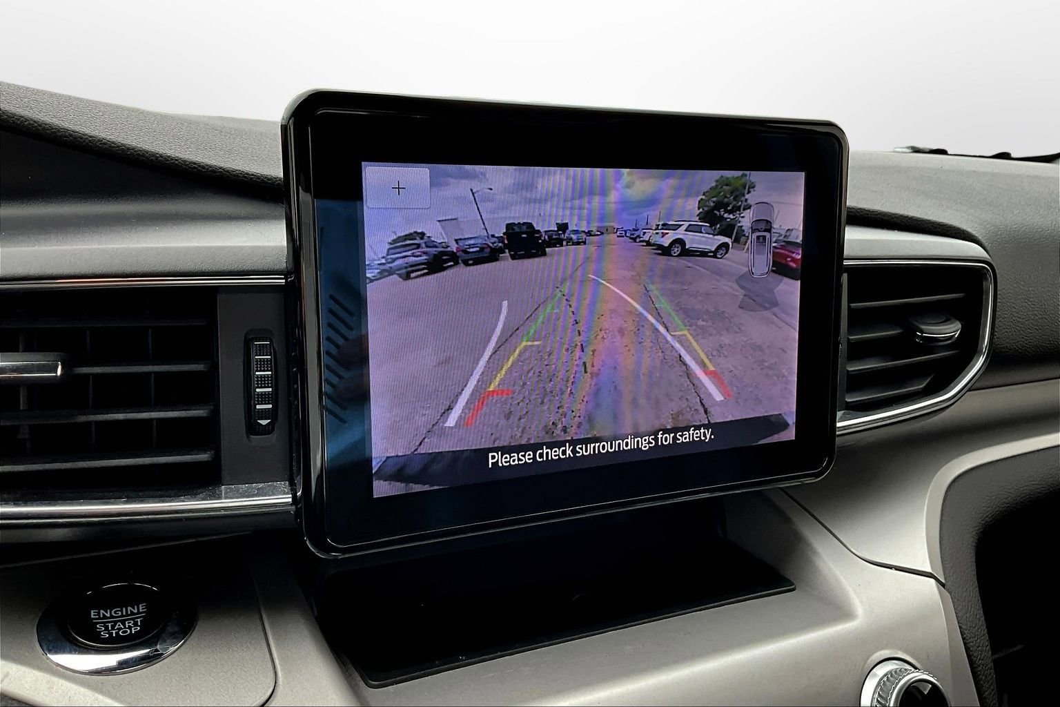 Used 2022 Ford Explorer XLT w/ Equipment Group 202A image 31